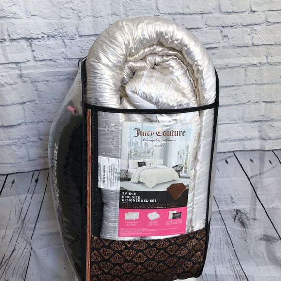 Juicy Couture The Rose Collection 5-Piece King Size Designer Bed Set - Picture 4 of 9